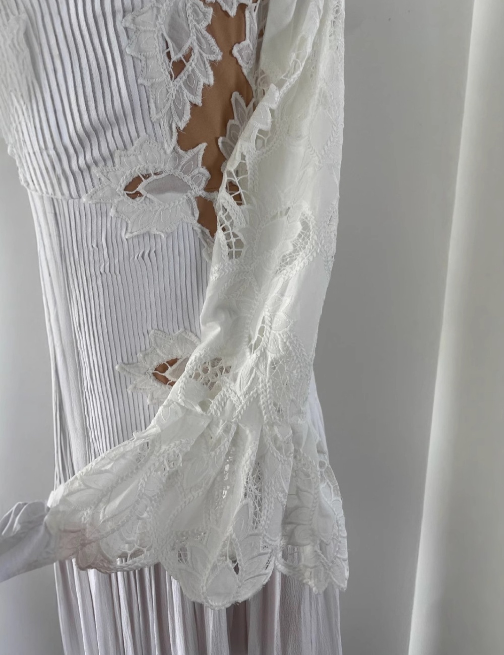 White hollow formal dress trumpet sleeves long dress