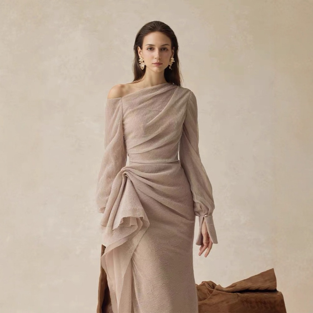 Ladies pinched waist long dress fold niche dress