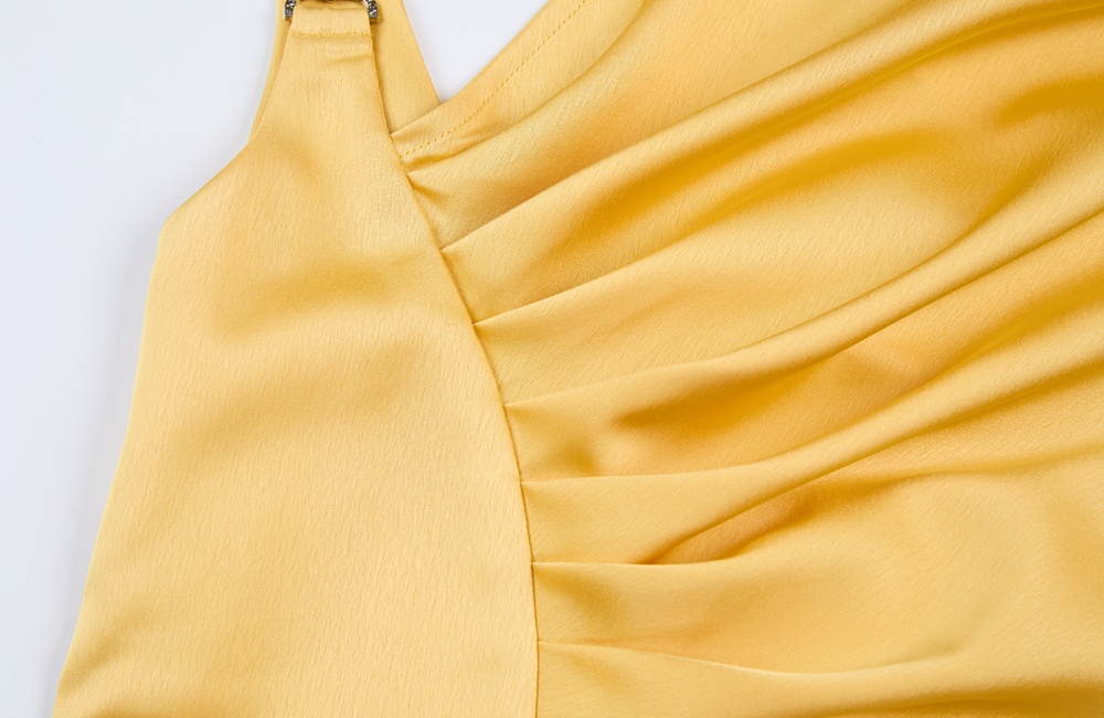 Spring and summer satin conjoined fold clipping dress