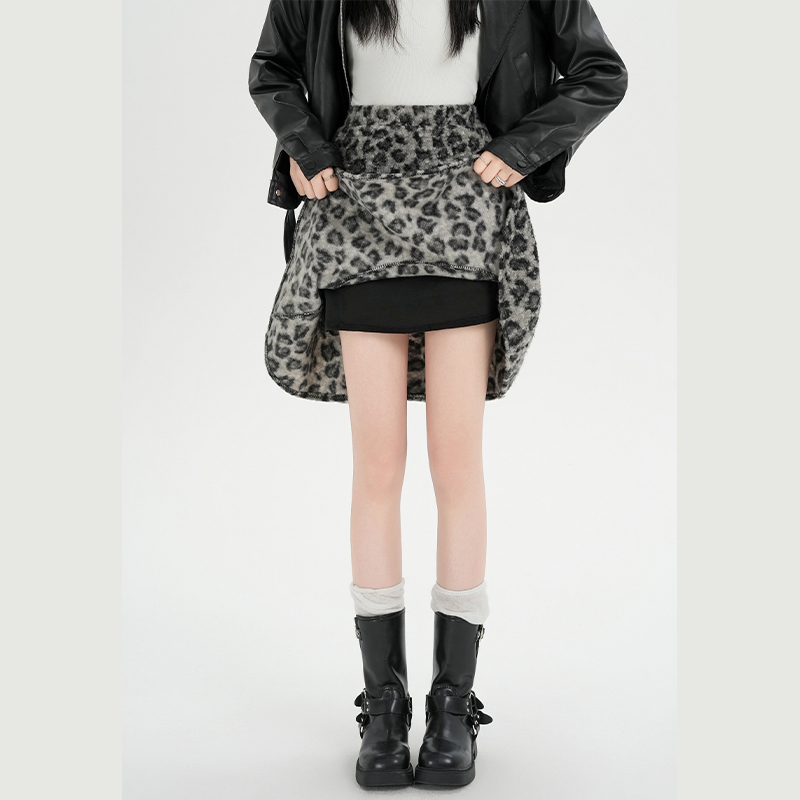 Lambs wool skirt package hip short skirt for women