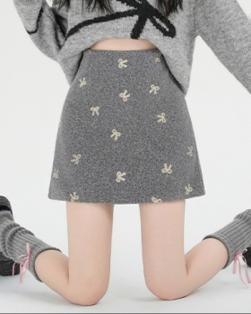 Slim embroidery short skirt red skirt