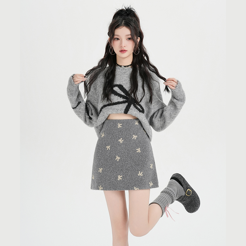 Slim embroidery short skirt red skirt