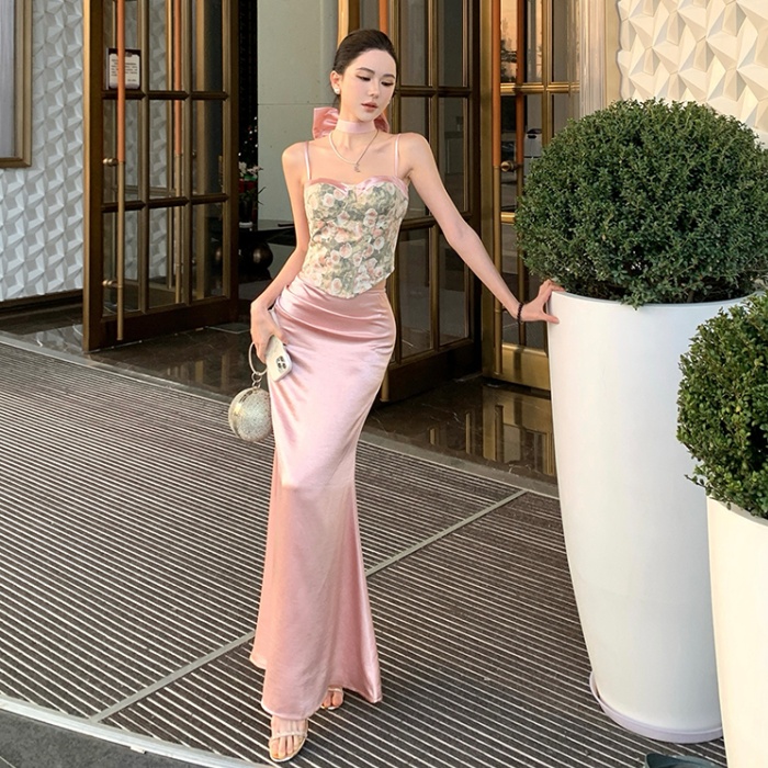 Package hip halter tops floral long skirt a set