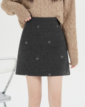 Package hip short skirt embroidery skirt for women