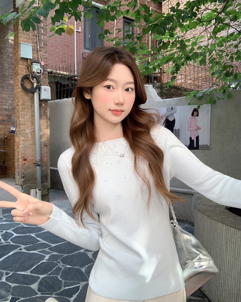 Spring slim sweater Western style stereoscopic bottoming shirt