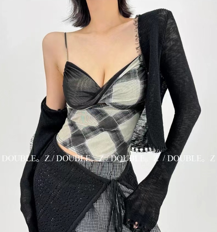 Slim integrated tops with chest pad vest for women