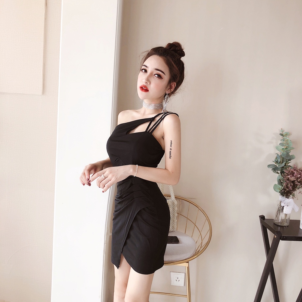 Irregular sexy package hip wrinkle dress