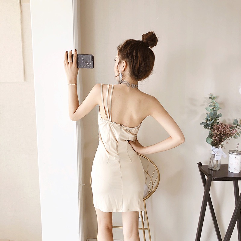 Irregular sexy package hip wrinkle dress