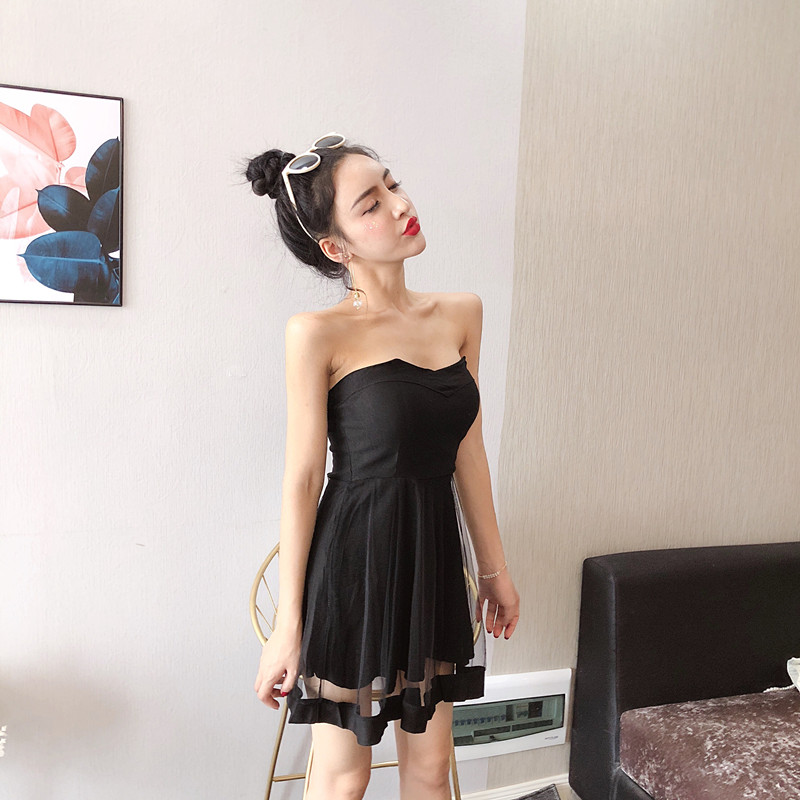 Nightclub sexy wrapped chest dress