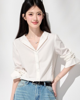 Niche spring white shirt V-neck temperament tops