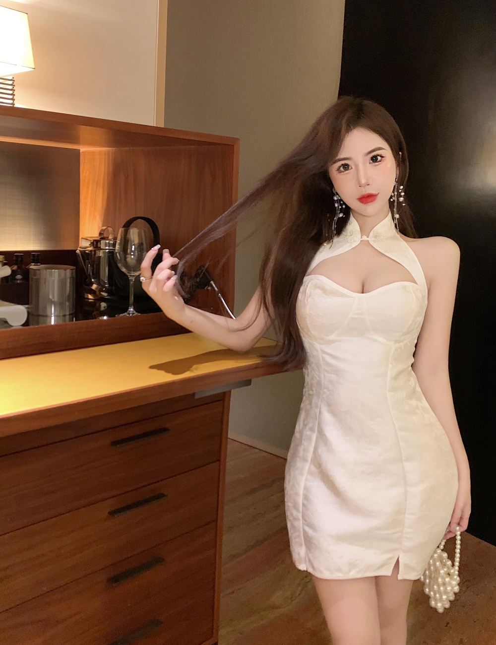 Halter jacquard cheongsam pinched waist white dress