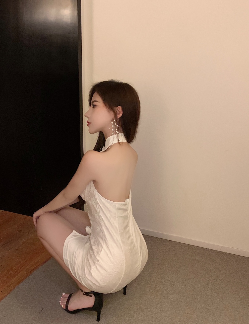 Halter jacquard cheongsam pinched waist white dress