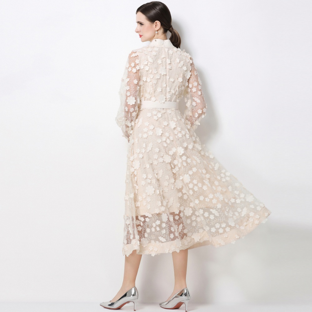 Elegant pinched waist long sleeve embroidery slim dress