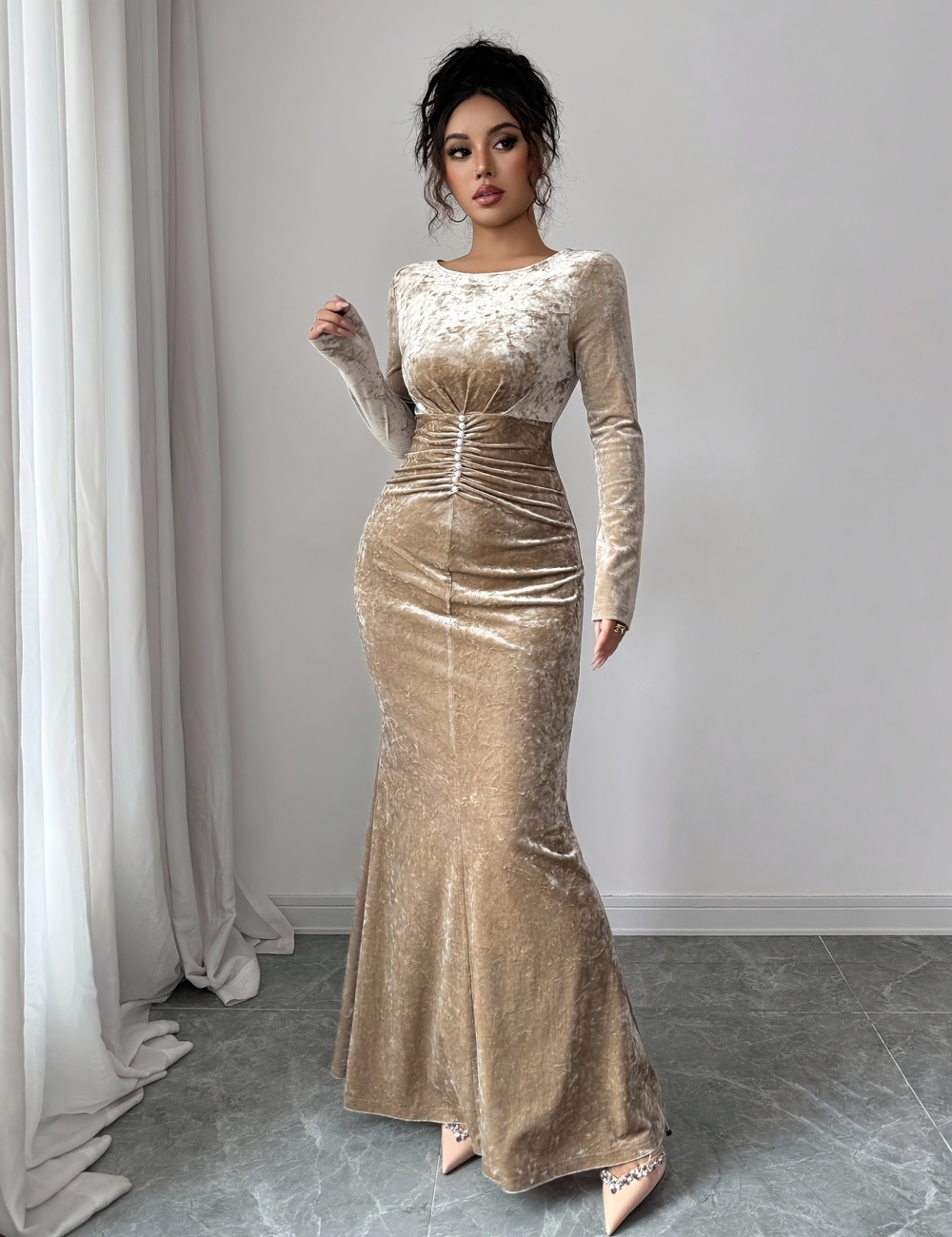 Elegant velvet long retro tight dress for women