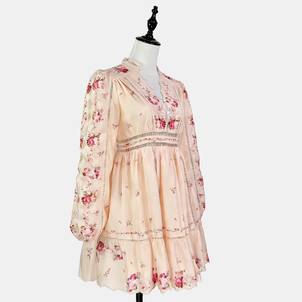 Hollow pinched waist printing T-back long sleeve lace dress