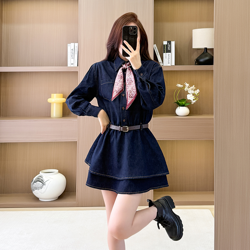 Student show young dress college style T-back