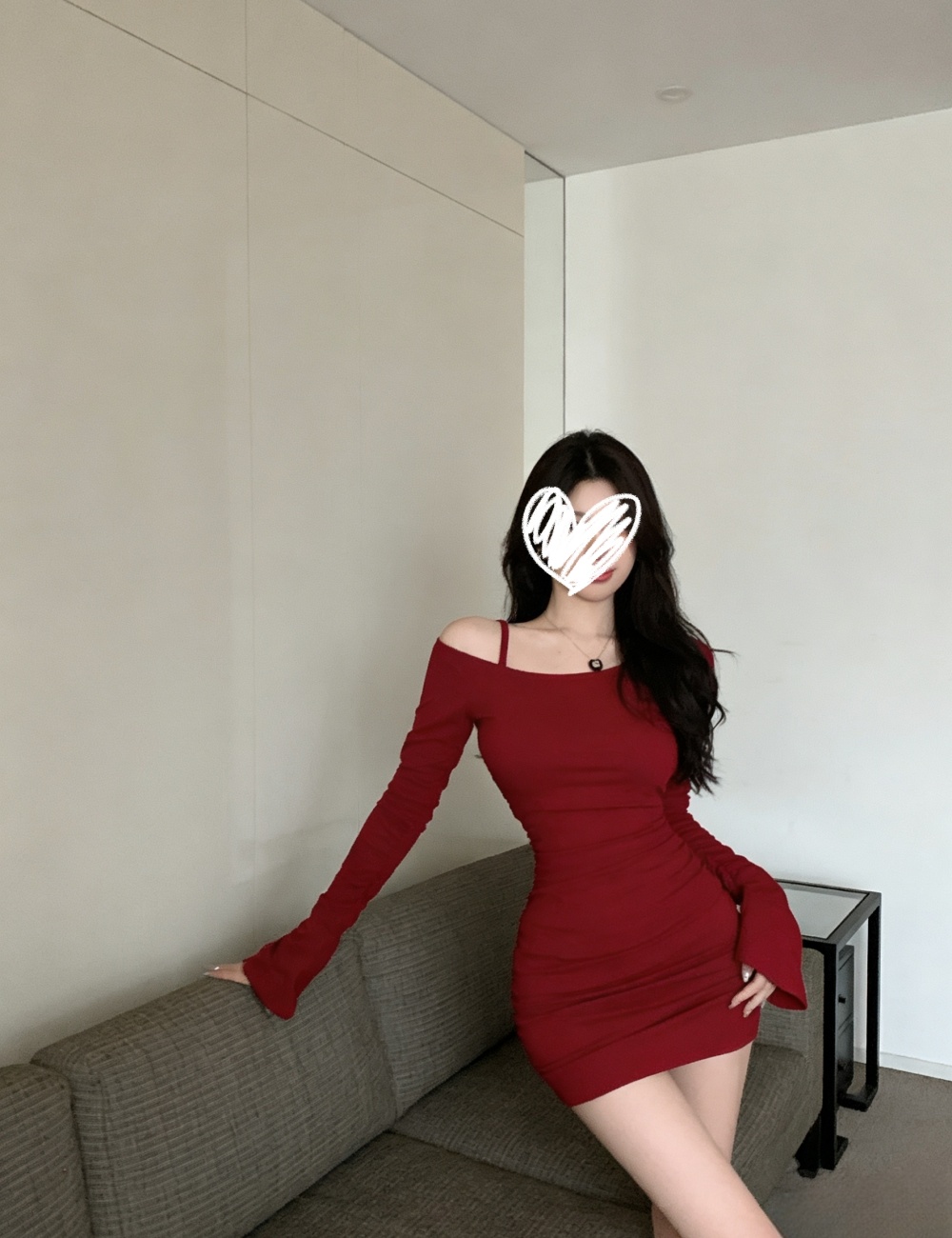 Package hip fold sexy red long sleeve dress for women