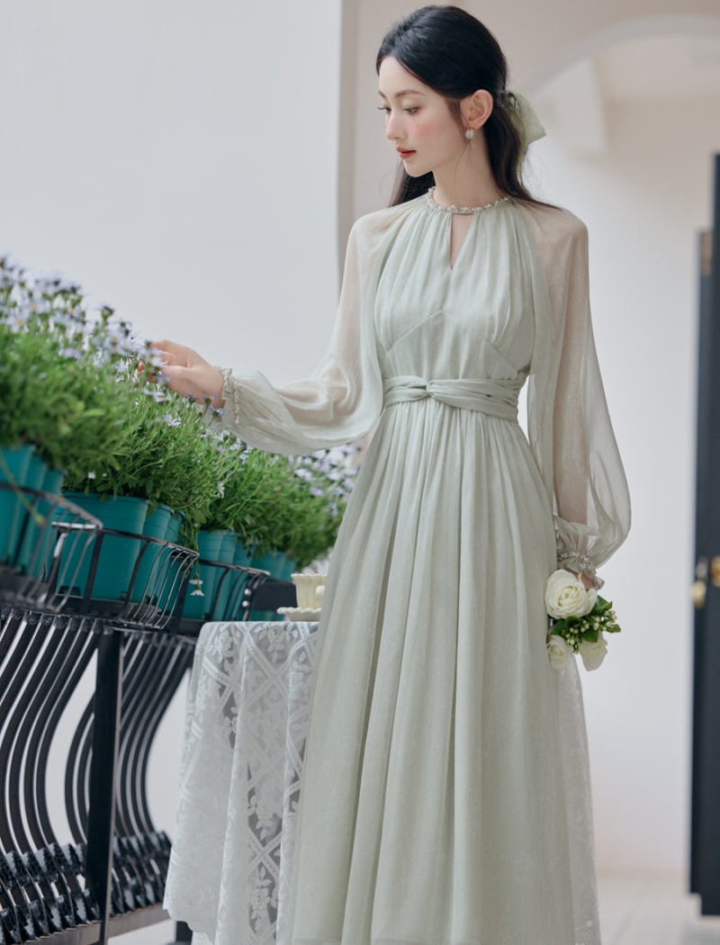 Lady niche frenum temperament tender beading dress