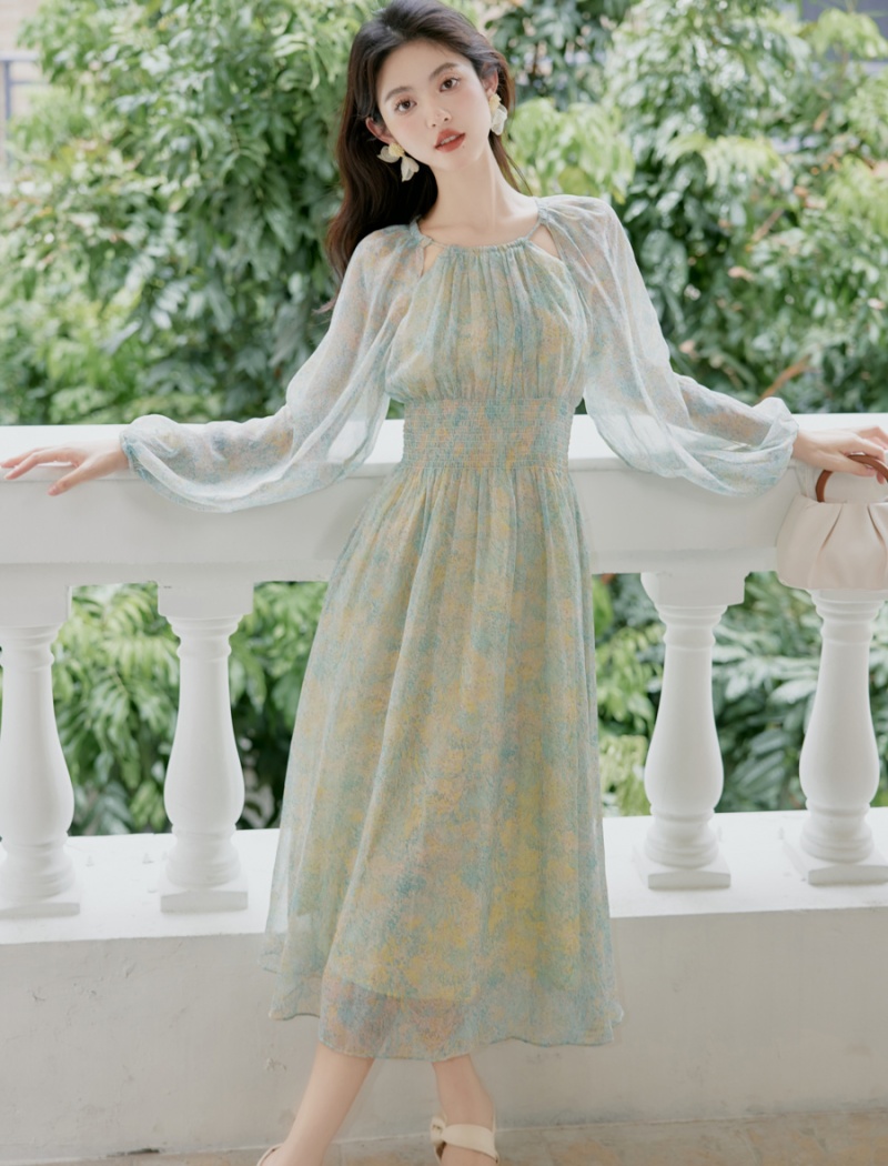 Beautiful pinched waist dress floral halter long dress