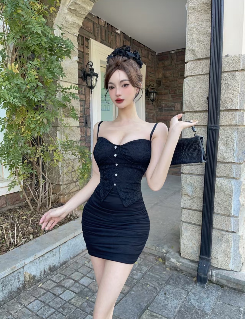 Short low-cut bottoming sling Pseudo-two gauze dress