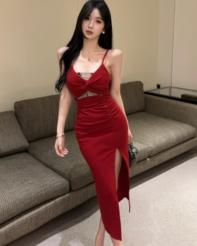 Low-cut bottoming long high split sling dress