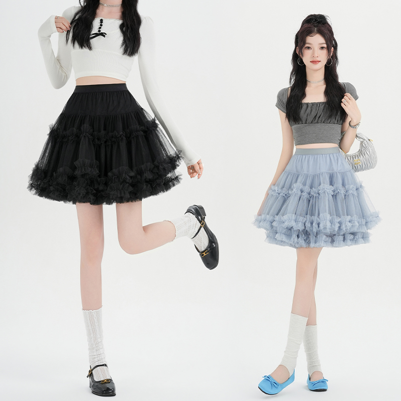 Thick and disorderly short skirt lined skirt for women