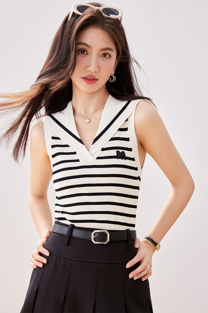 Embroidery vest pinched waist sweater for women