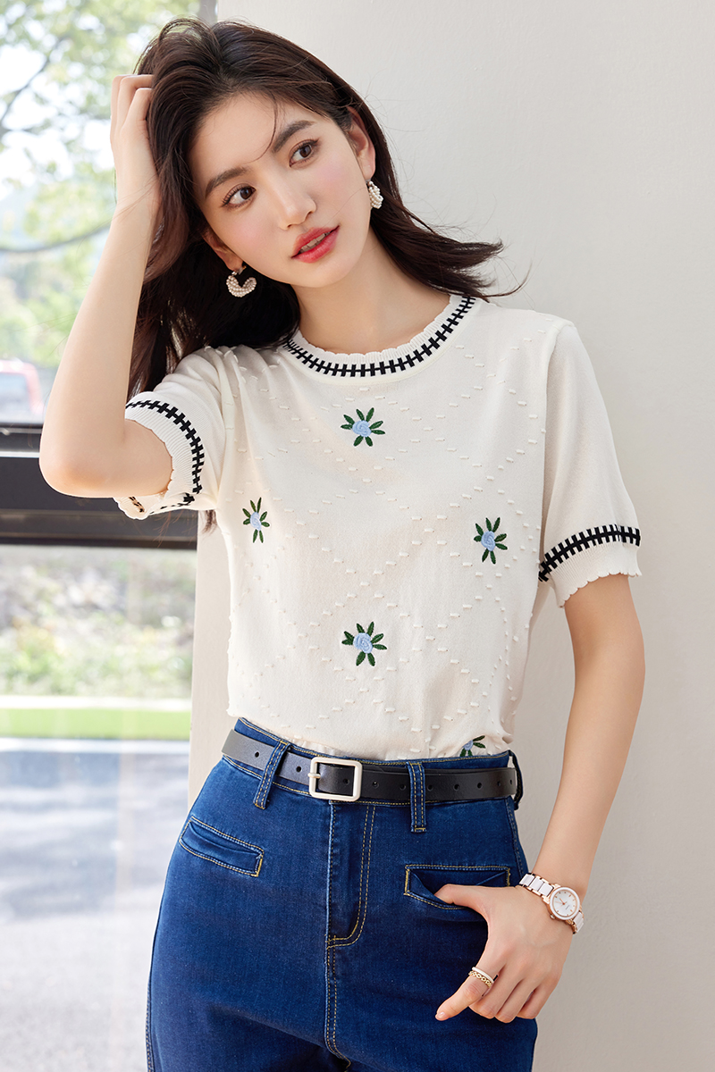 Short sleeve white summer T-shirt thin ice silk sweater