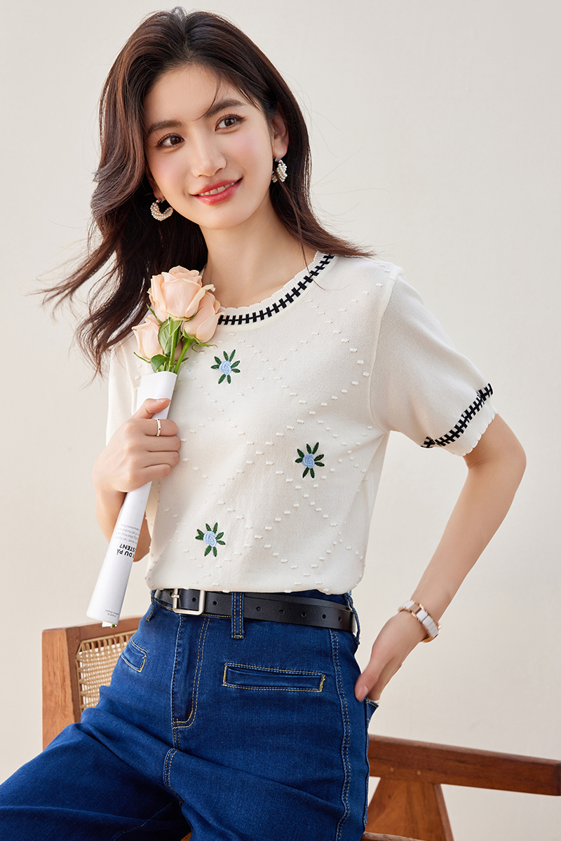 Short sleeve white summer T-shirt thin ice silk sweater
