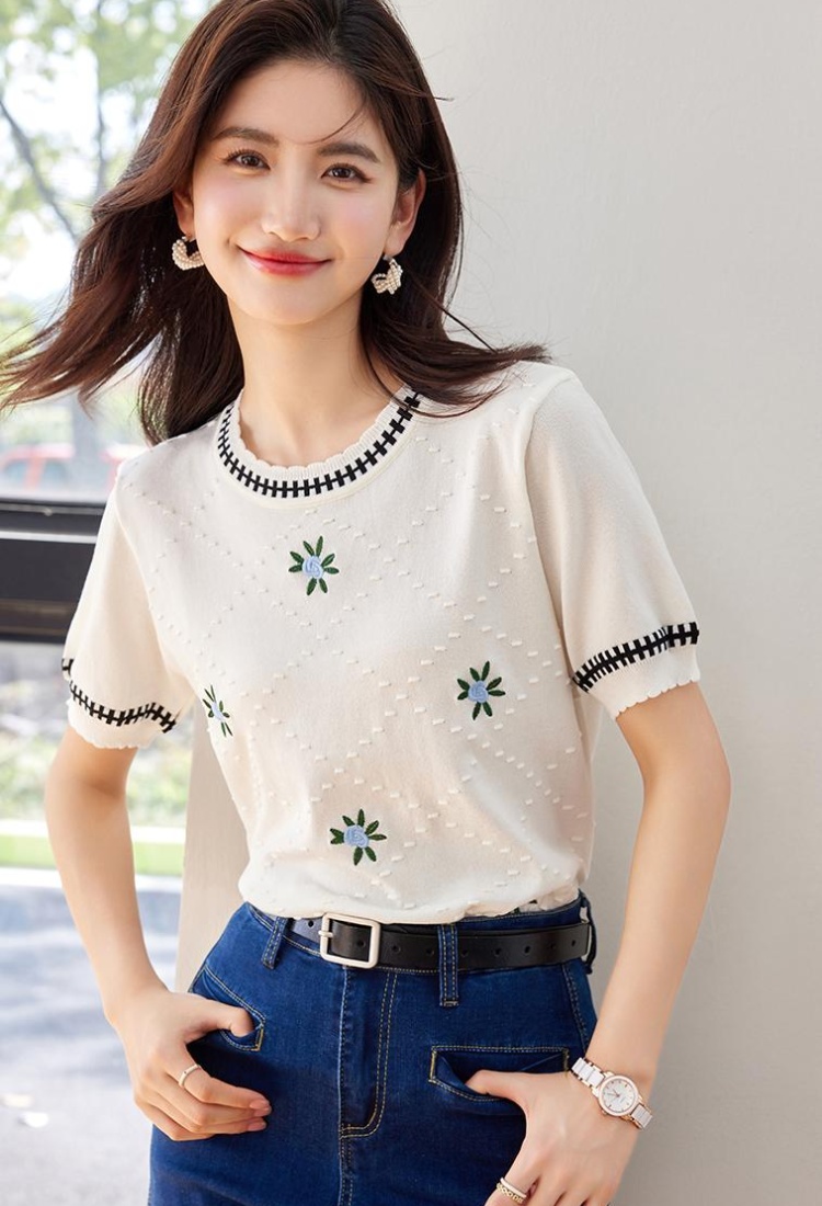 Short sleeve white summer T-shirt thin ice silk sweater