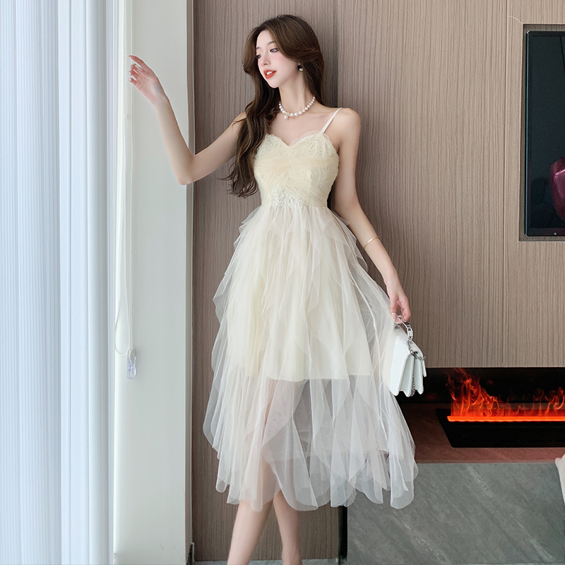 Small fellow light wedding dress sling gauze dress
