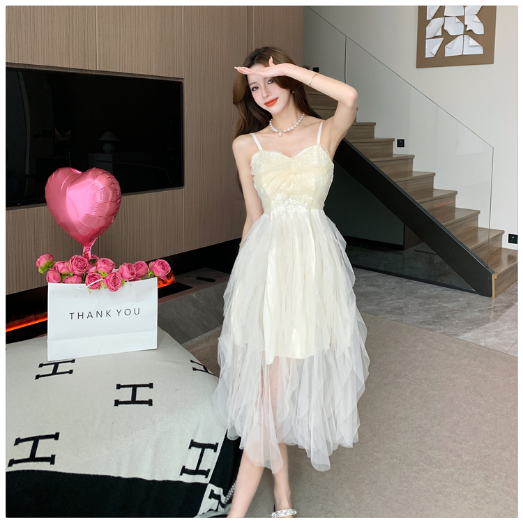 Small fellow light wedding dress sling gauze dress