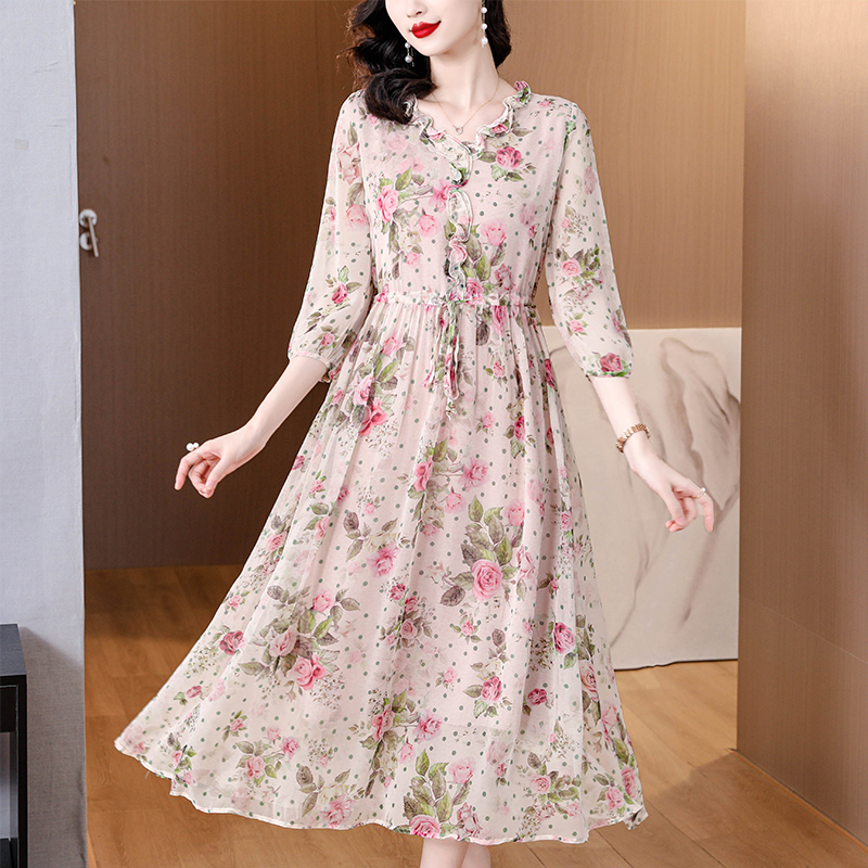 Luxurious lady big flower spring and summer tender dress