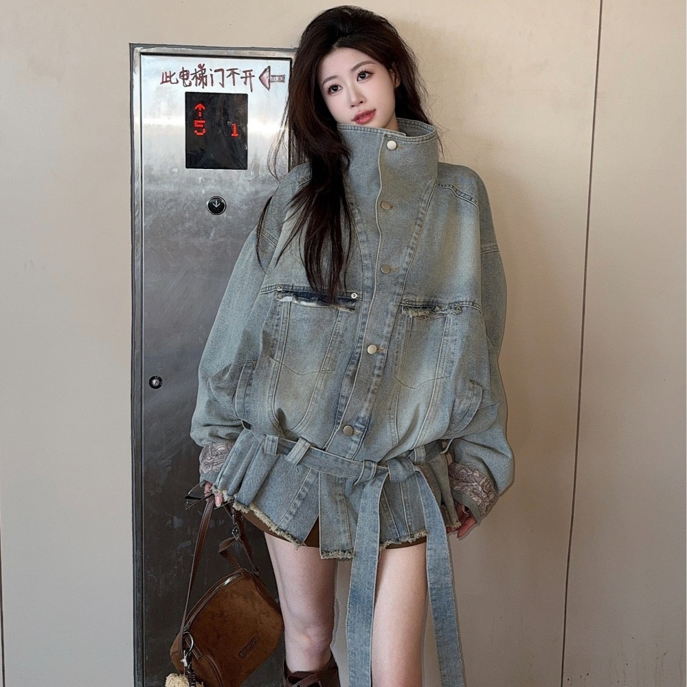 Multiple accent denim edging washed coat