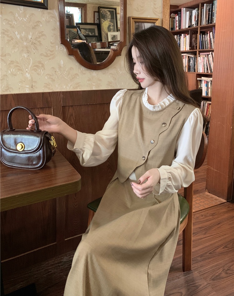 Lace Pseudo-two France style round neck dress