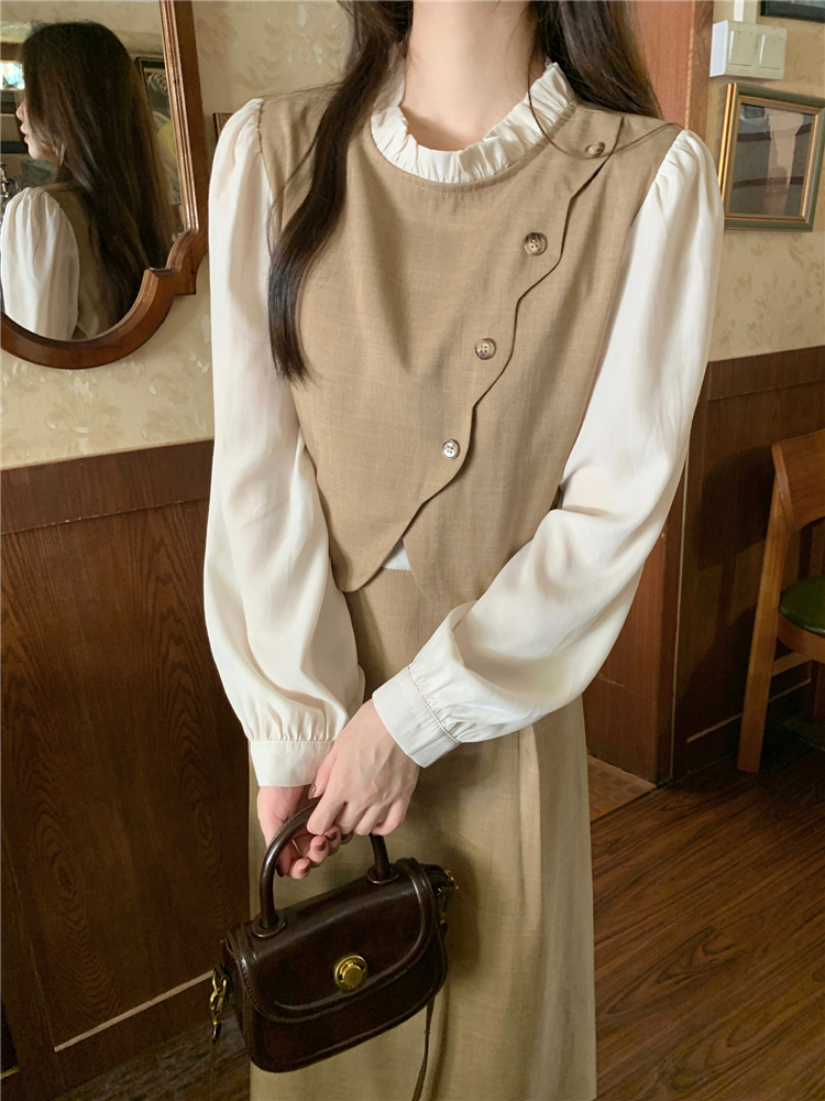 Lace Pseudo-two France style round neck dress