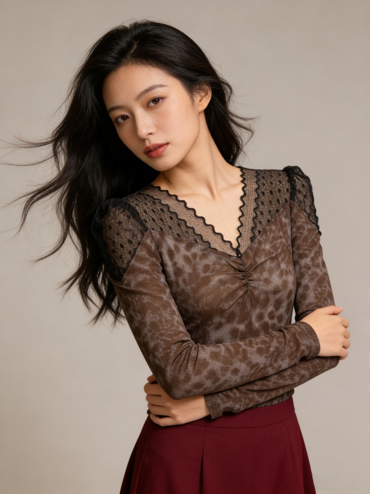 Long sleeve V-neck slim small shirt unique gauze T-shirt