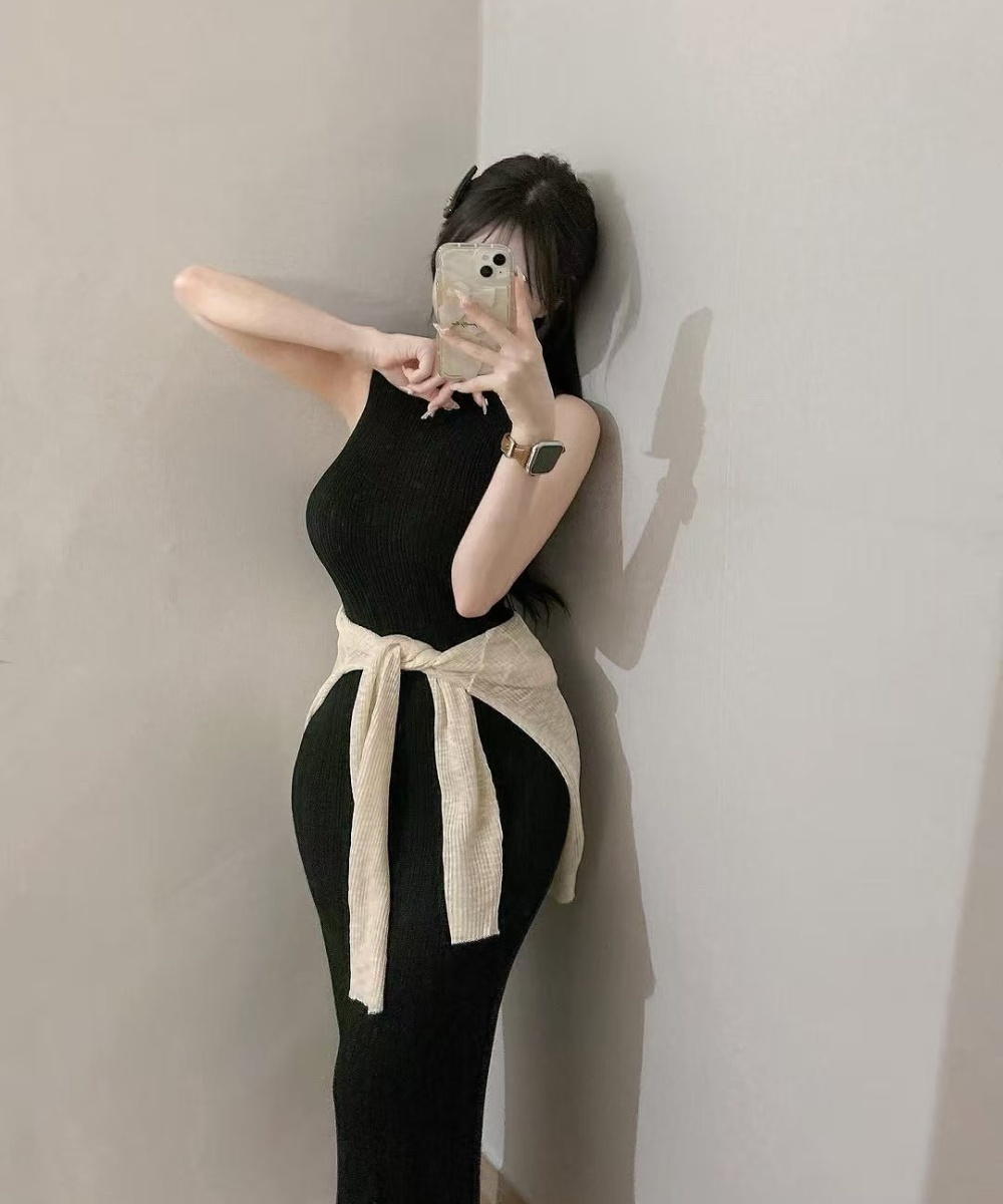 Tender sleeveless Korean style round neck dress