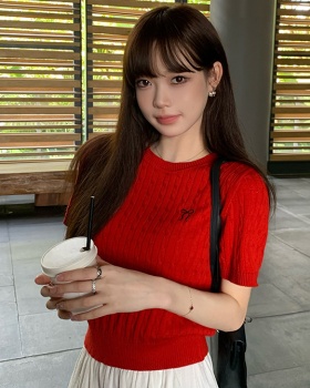 Retro short sleeve round neck twist bow sweater