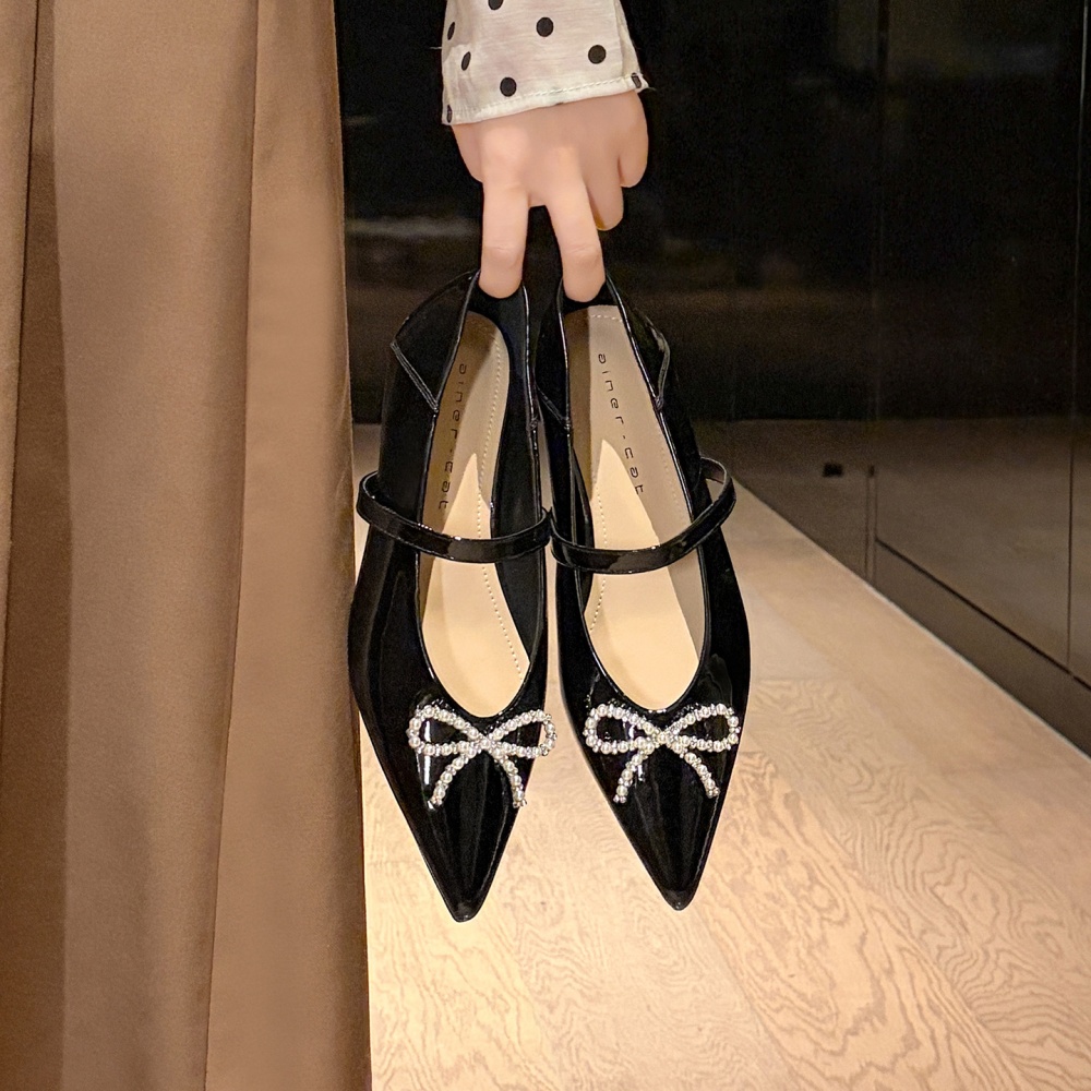 Within increased pointed flattie bow low shoes