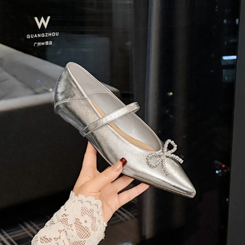 Within increased pointed flattie bow low shoes