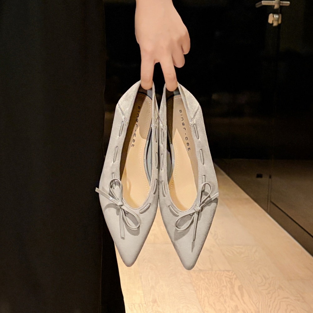 Pointed low flattie bow within increased shoes for women