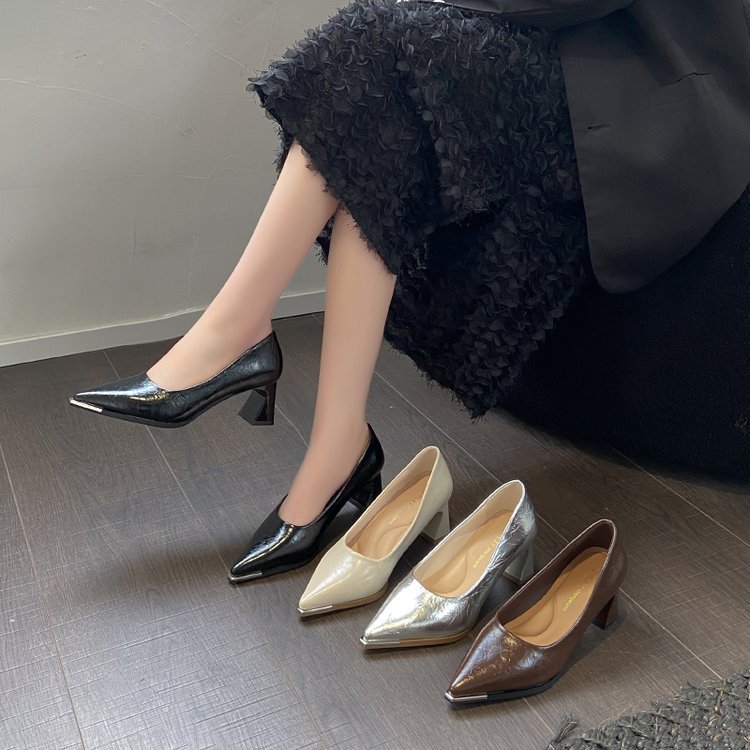Fashion pointed shoes low high-heeled shoes