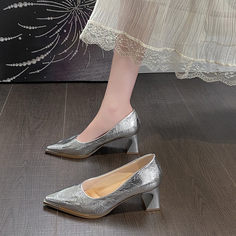 Fashion pointed shoes low high-heeled shoes