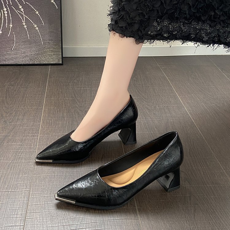 Fashion pointed shoes low high-heeled shoes