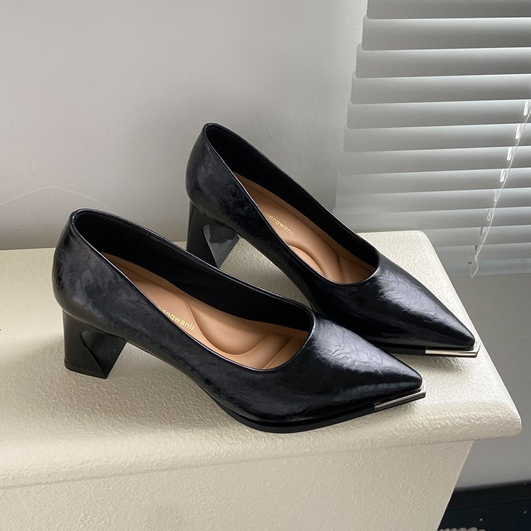 Fashion pointed shoes low high-heeled shoes