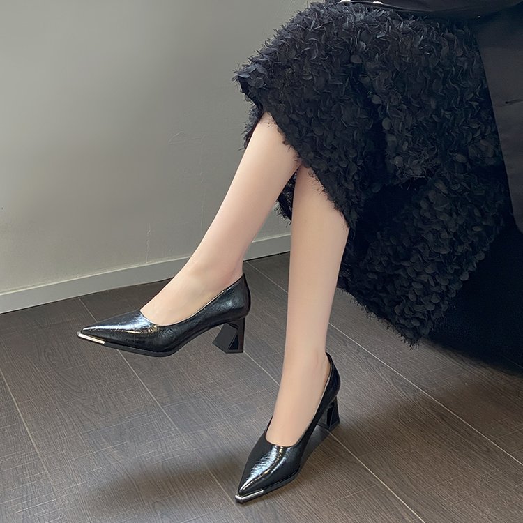 Fashion pointed shoes low high-heeled shoes