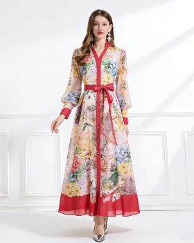 Vacation silk linen pattern flowers with sling V-neck dress