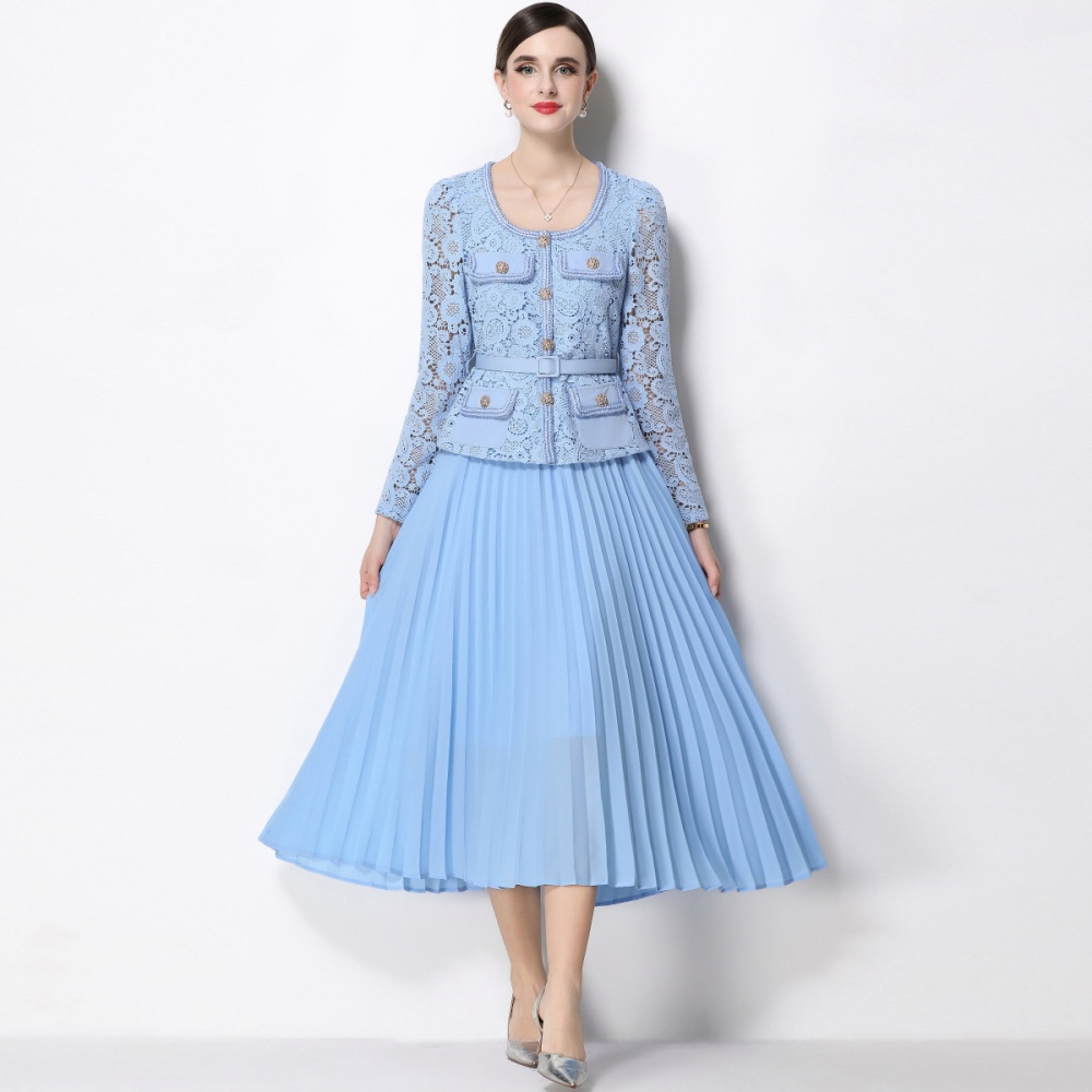 Light luxury pleated splice long square collar lace dress