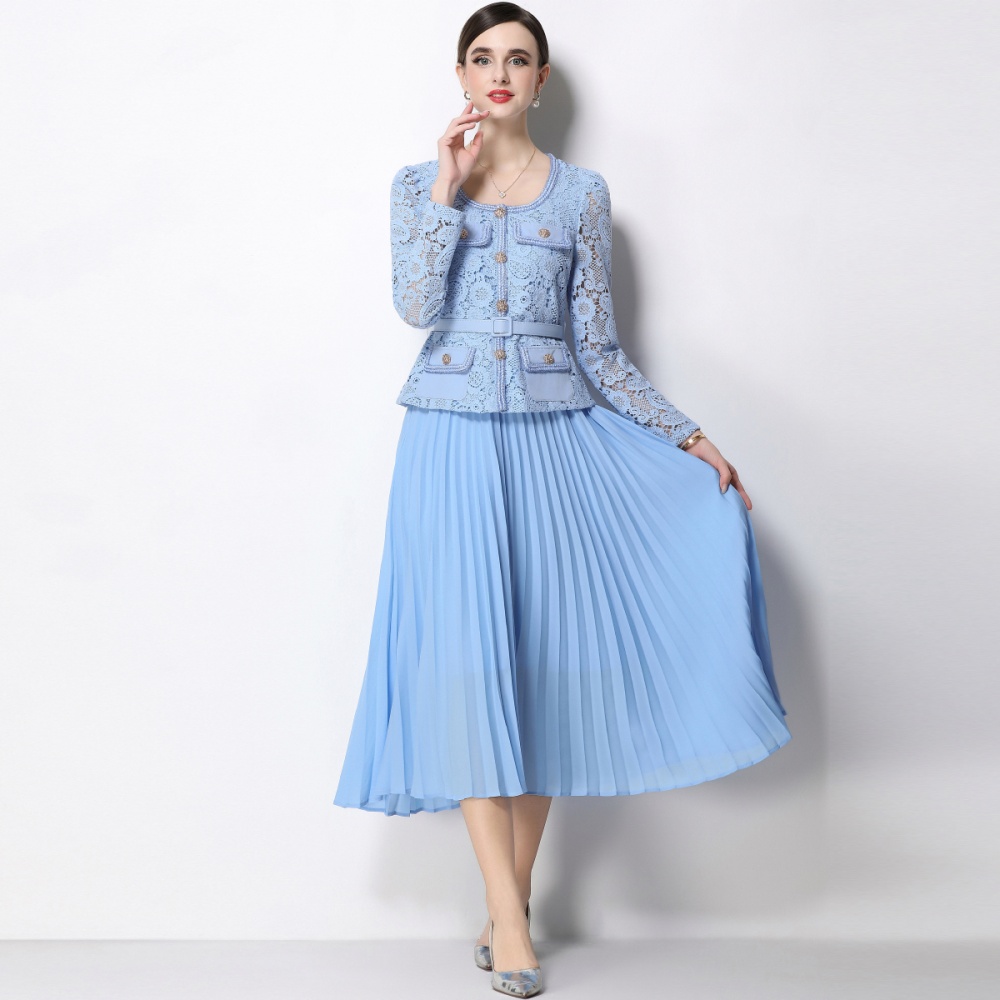 Light luxury pleated splice long square collar lace dress